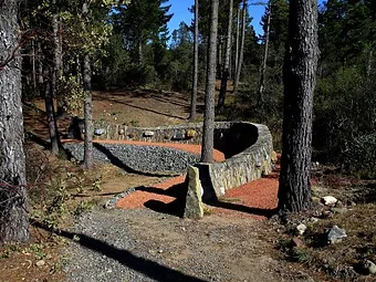 Trockenmauerkunstwerk Trockensteinmauer von Sean Adcock