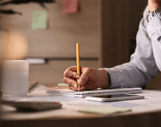 Клієнт заповнює техзавдання для HiDome: розміри, побажання, ескізи