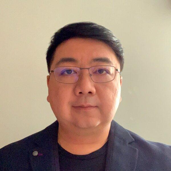 Photo of Anthony Ta.