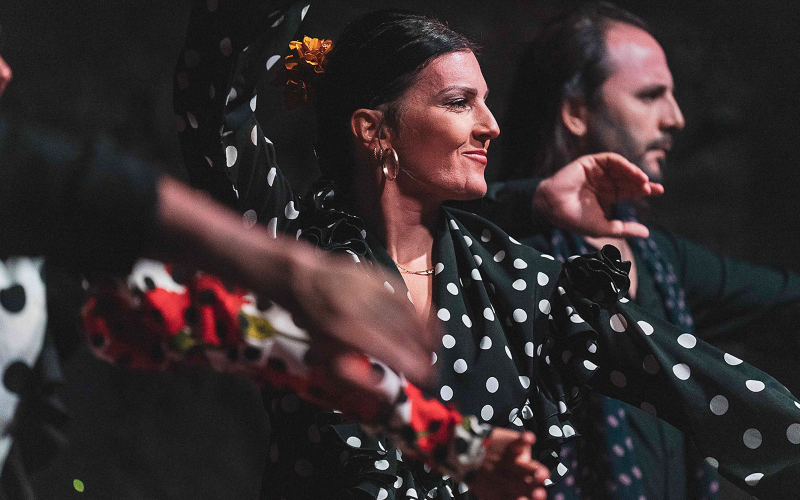 Flamenco táncosok szerepelnek a barcelonai Palau Dalmases-ben.