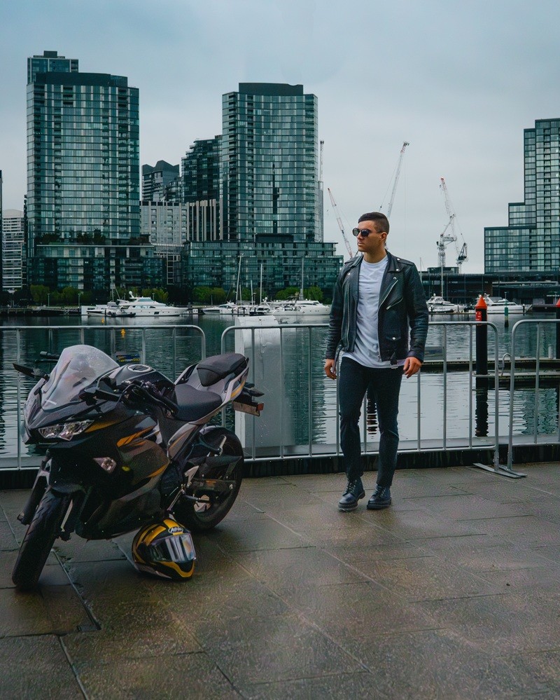 Dating profile photo by FixYourIG - Dan - Southbank Melbourne