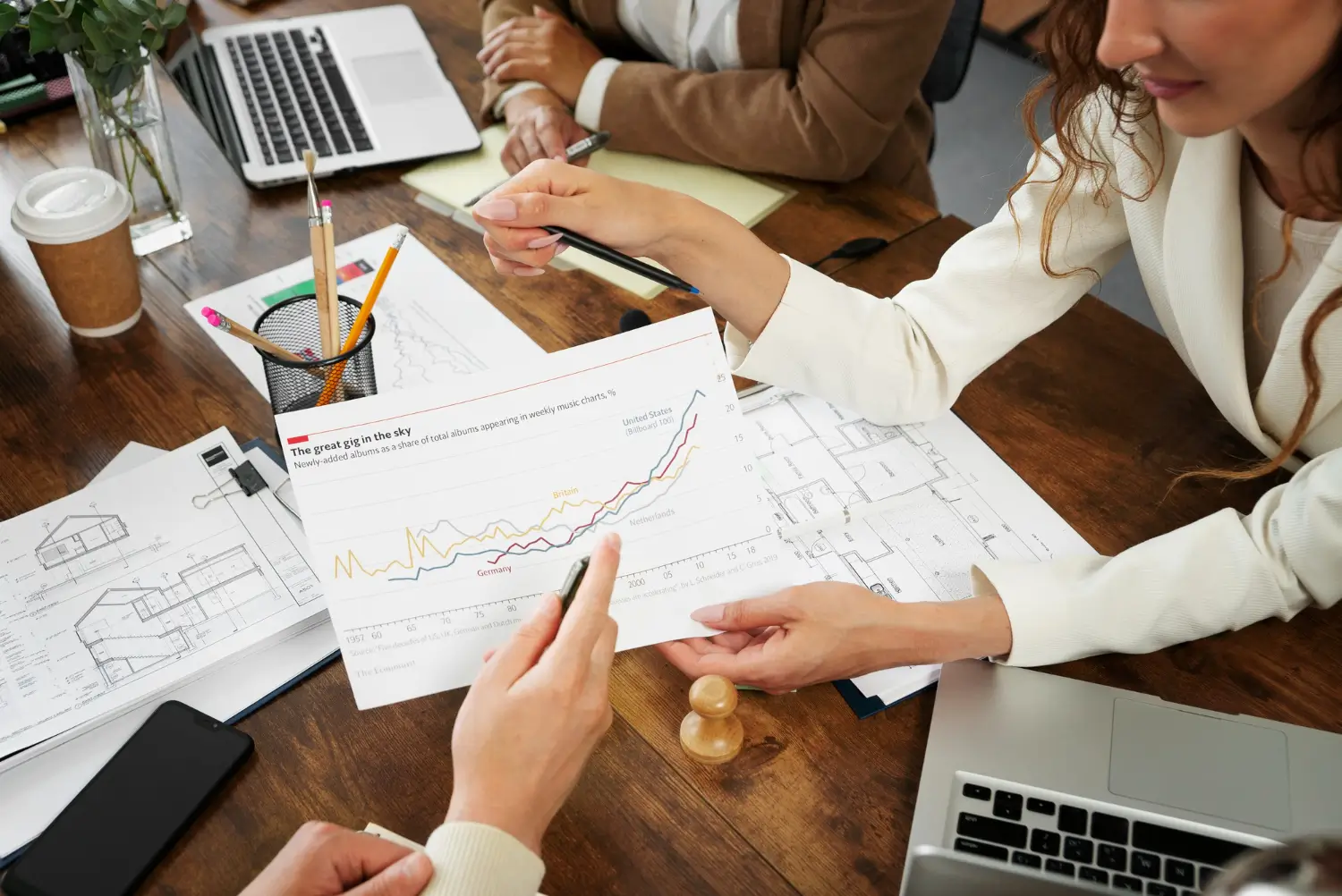 Devlet destek ve hibe projesi hazırlama sürecinde çalışan danışmanlık ekibi