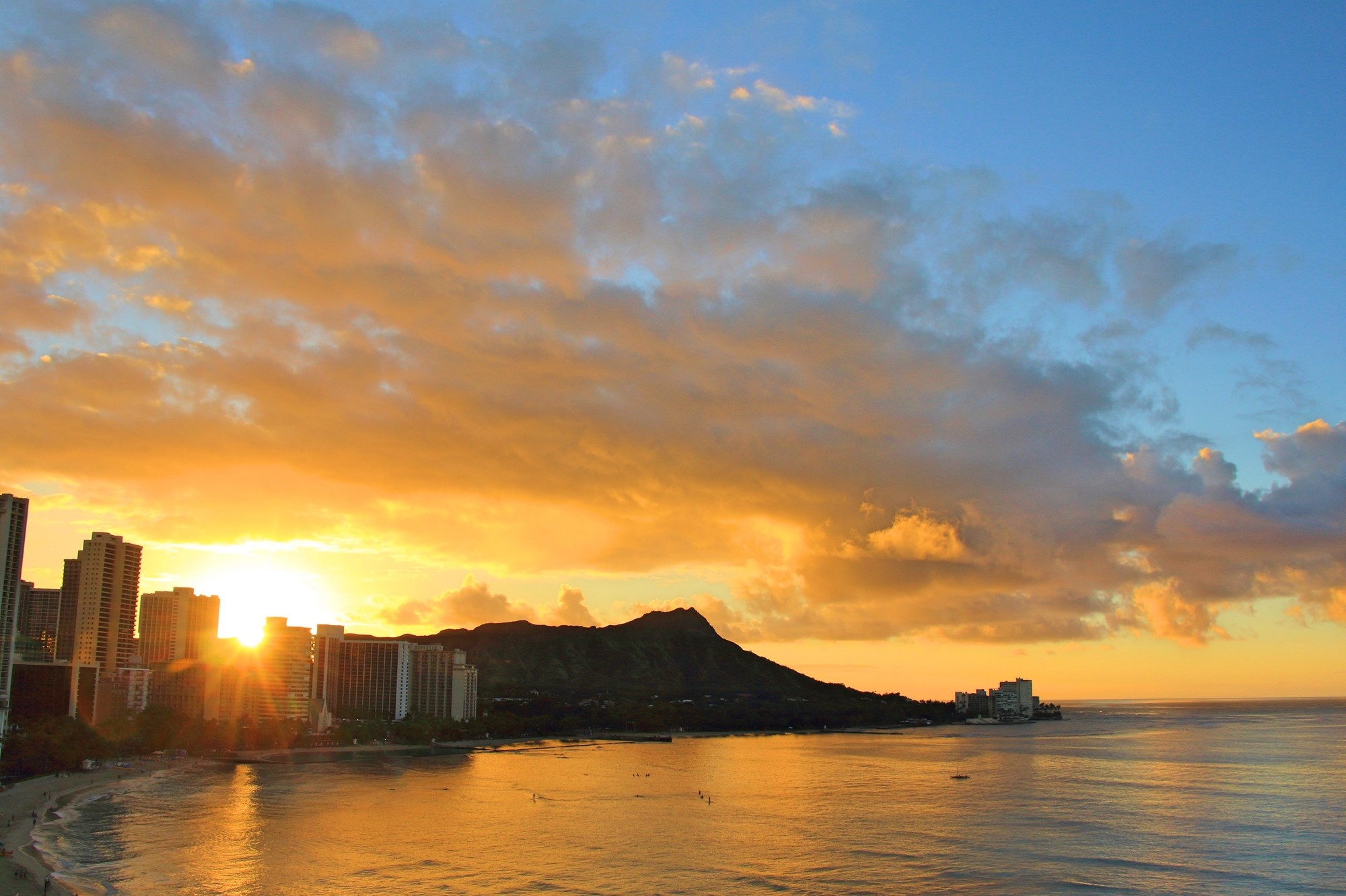island under white sky