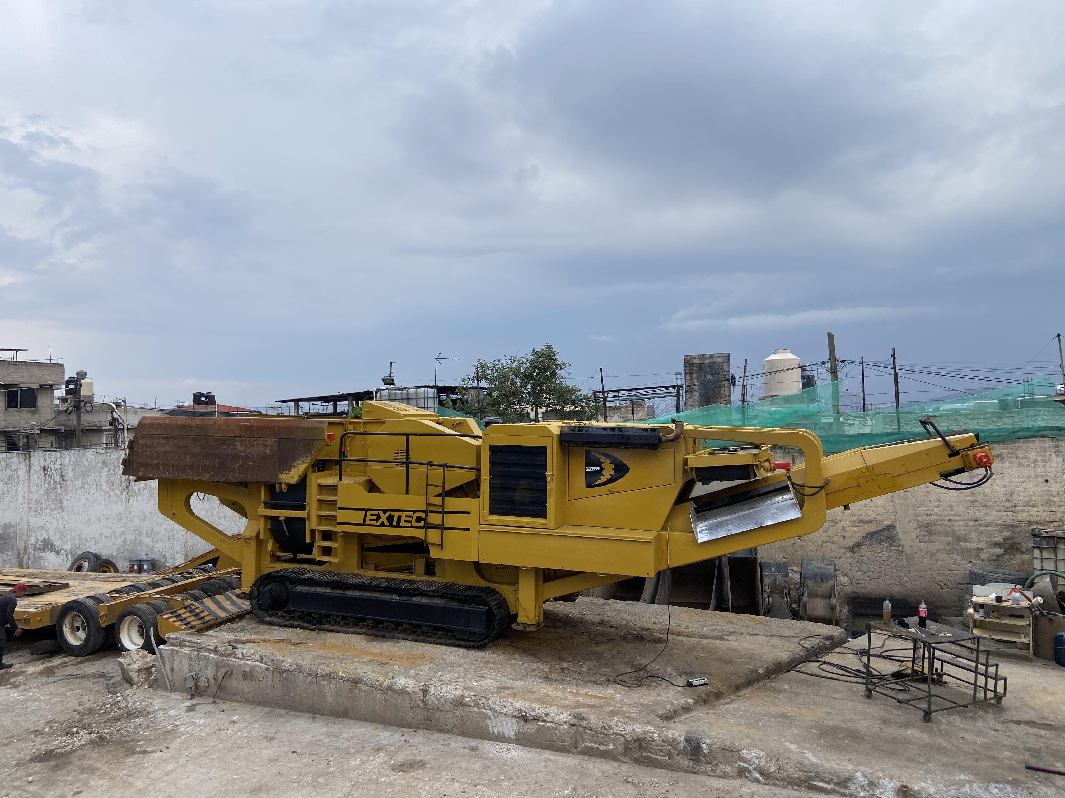 Equipo triturador para reciclaje de materiales de construcción