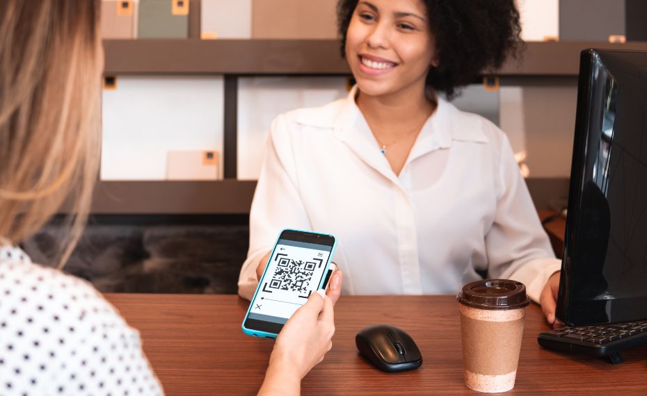 Pix alavanca pagamentos por QR Code e dinheiro perde popularidade 