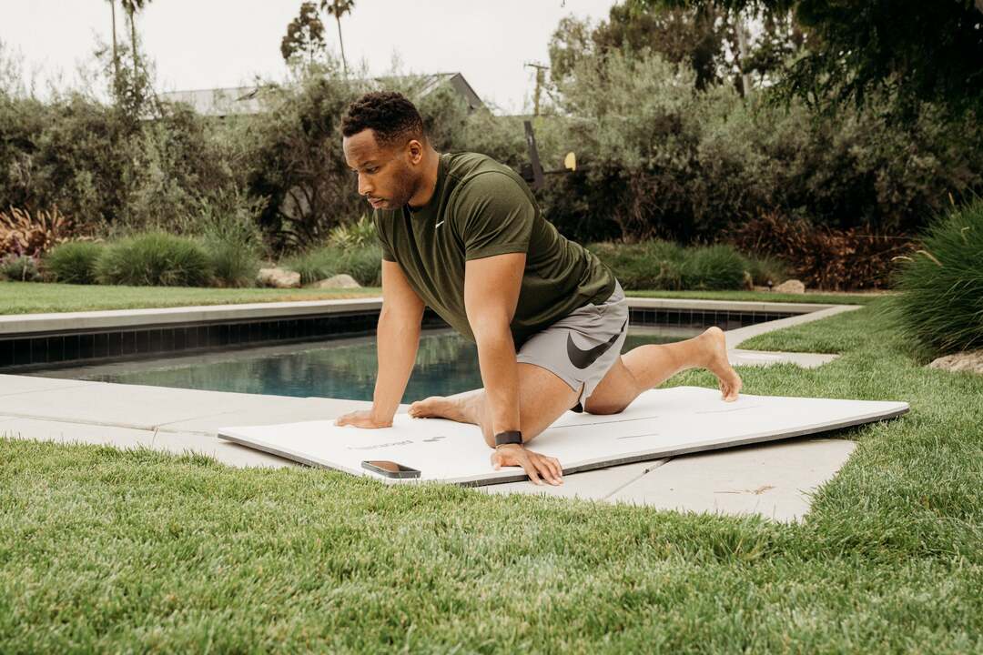 man excercisng - Upper Body Mobility Exercises