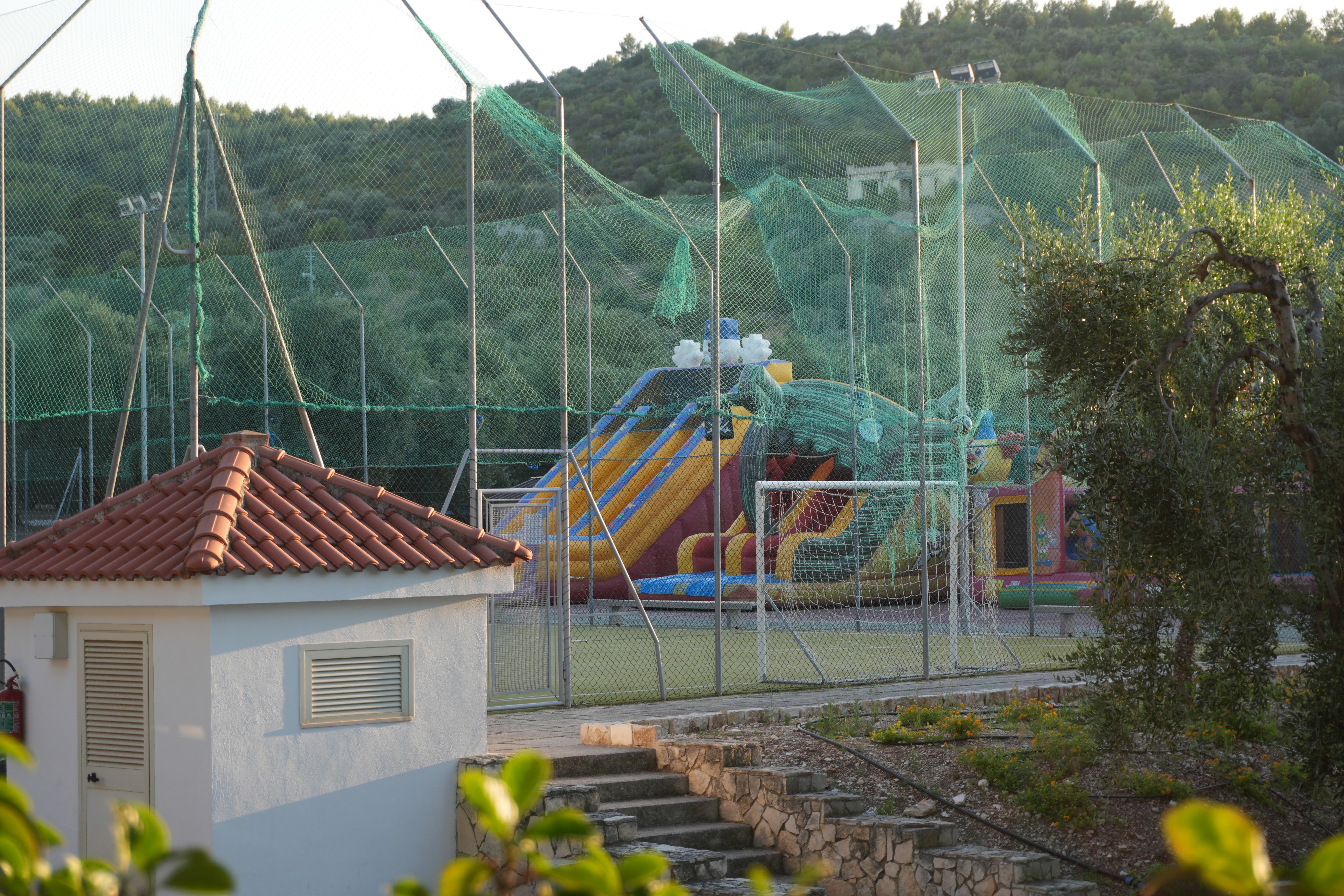 Top Family Resort Gattarella Inflatables Bouncy Land