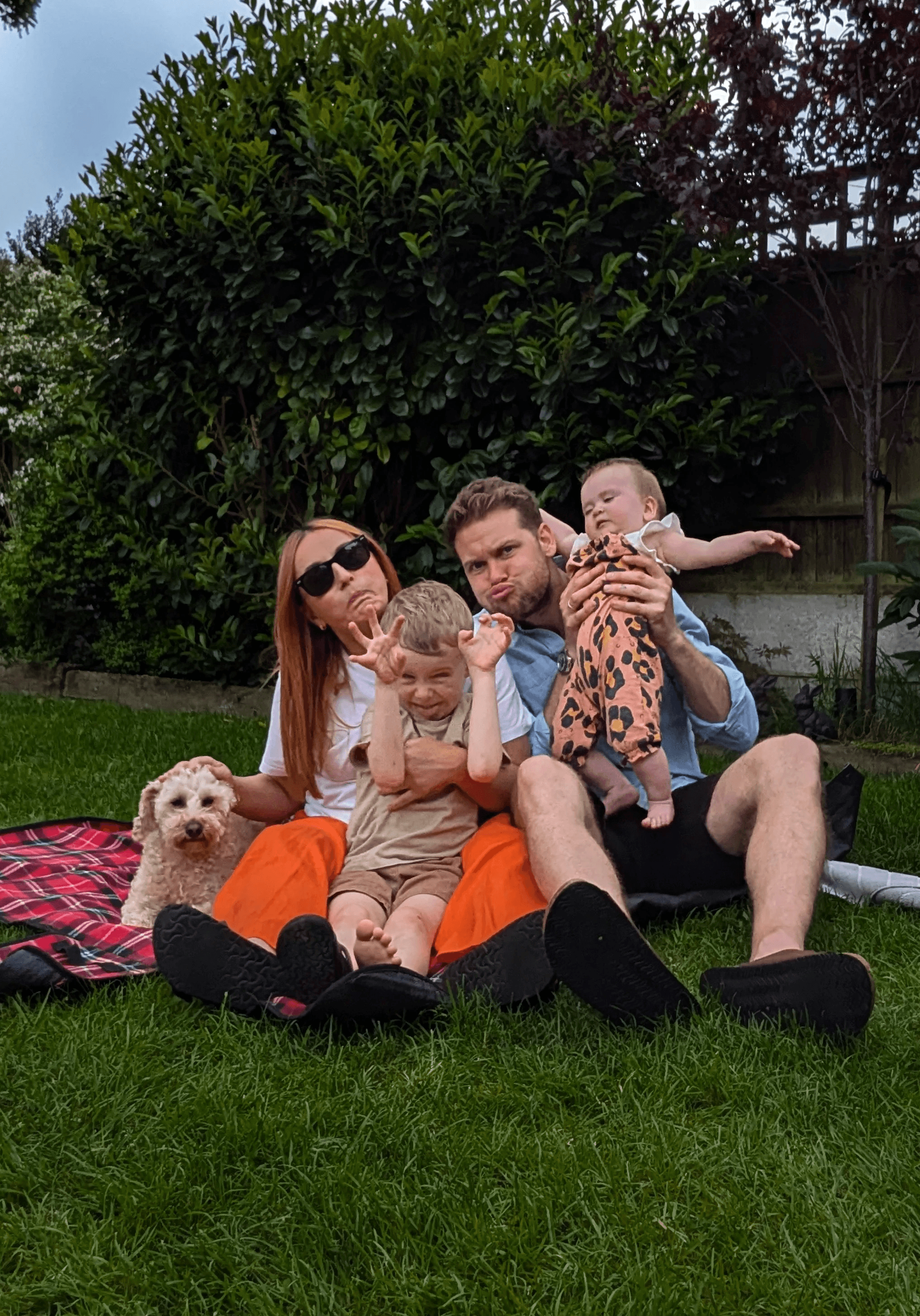 Family picnic selfie