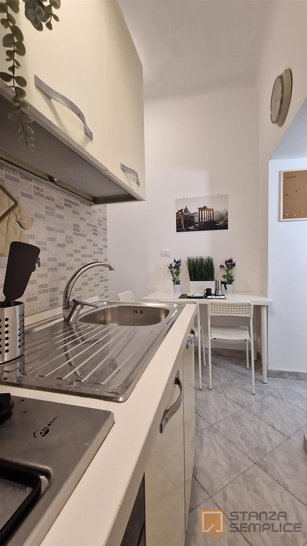 Stanza di 9 mq in Via In Selci, Roma