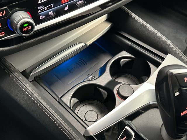 BMW 530 2022 BLACK Gebrauchtwagen - Galeriebild 22