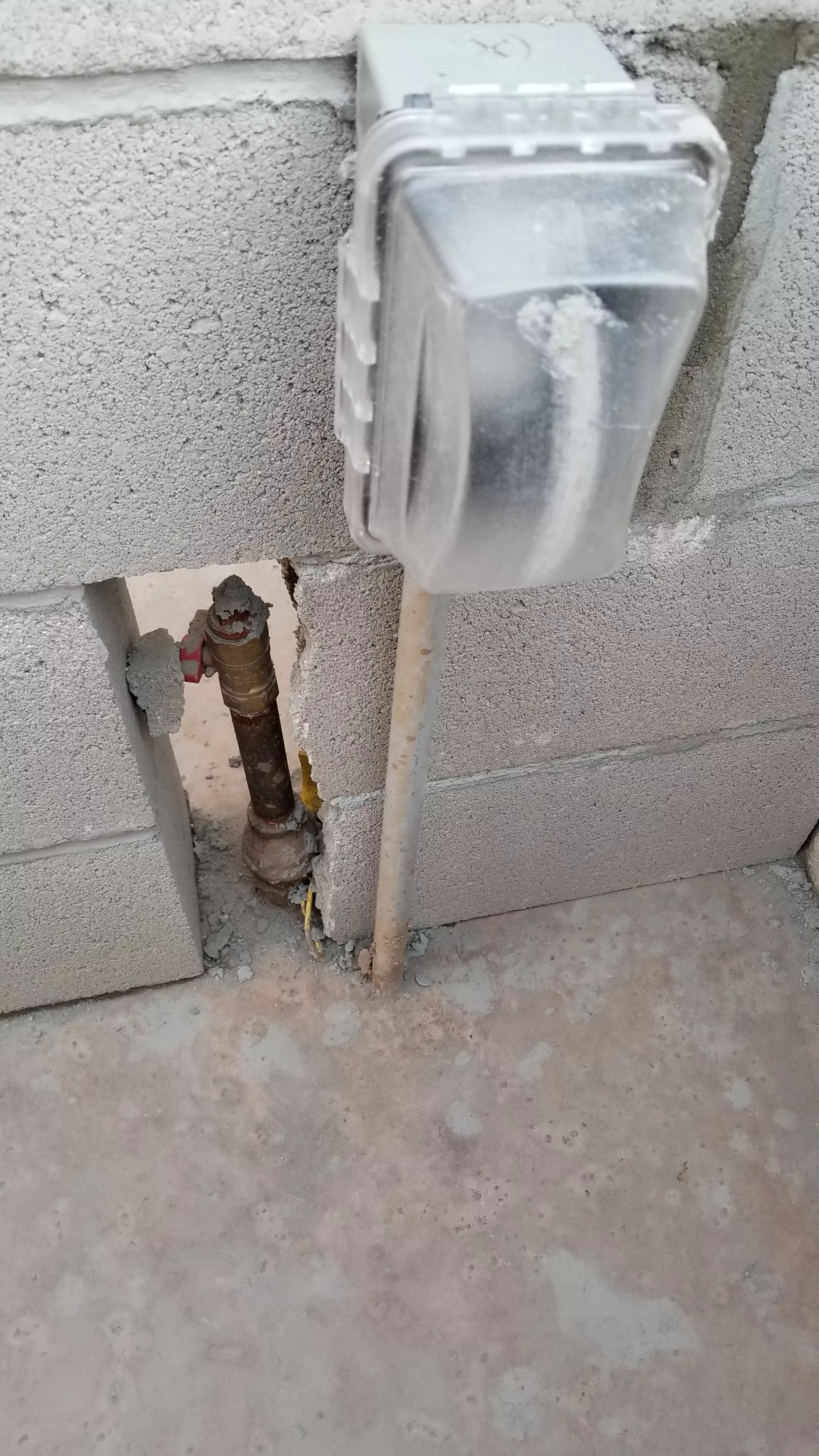 Water fixture repair work in Tucson