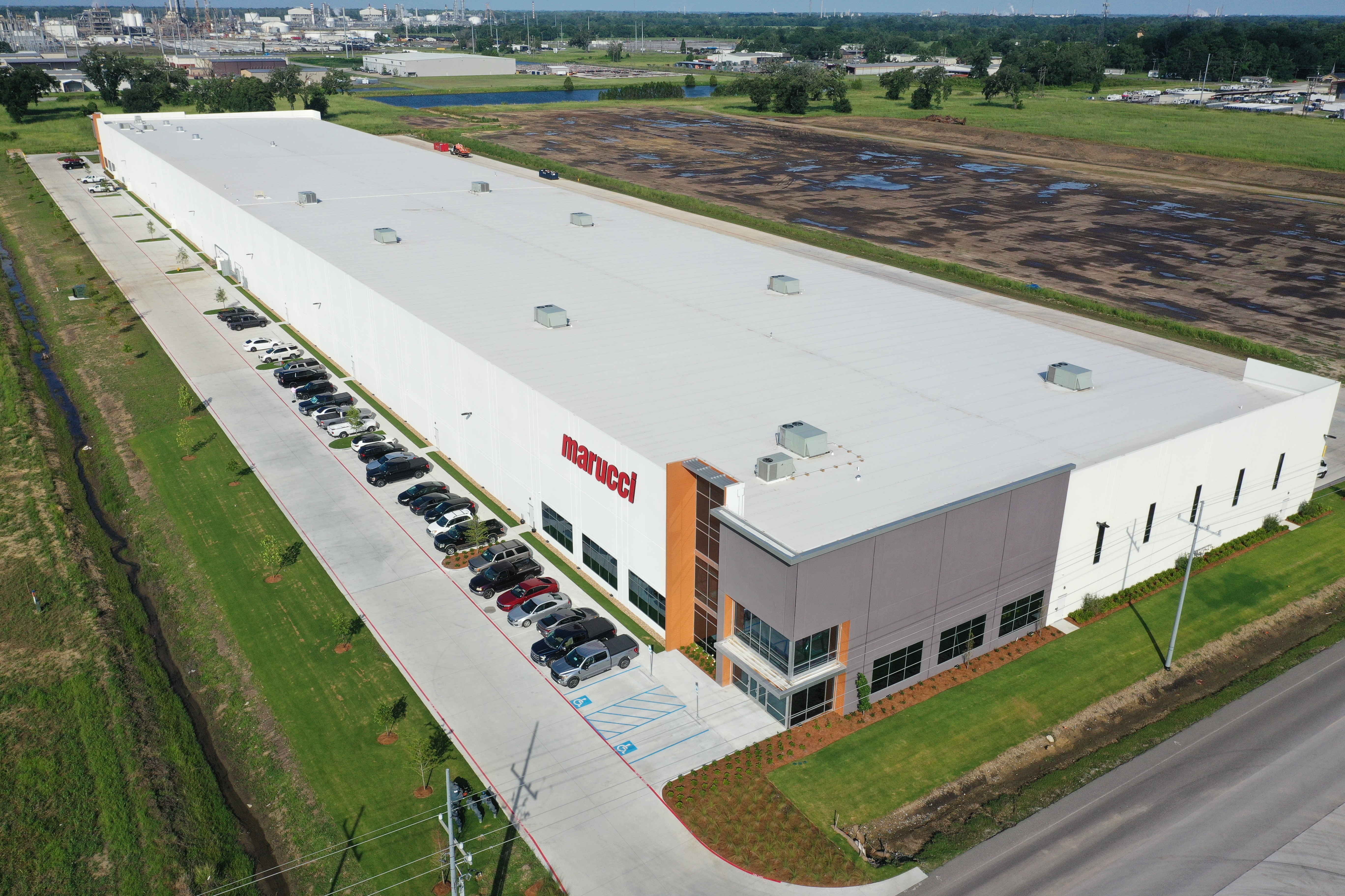 Architectural rendering of a warehouse building planned for Rivermark 185 Industrial Park.