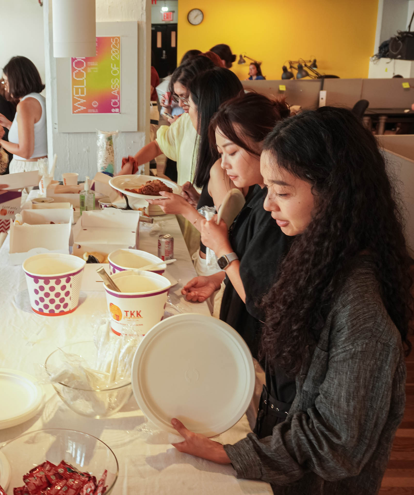 group shot of students eating food, class of 2025