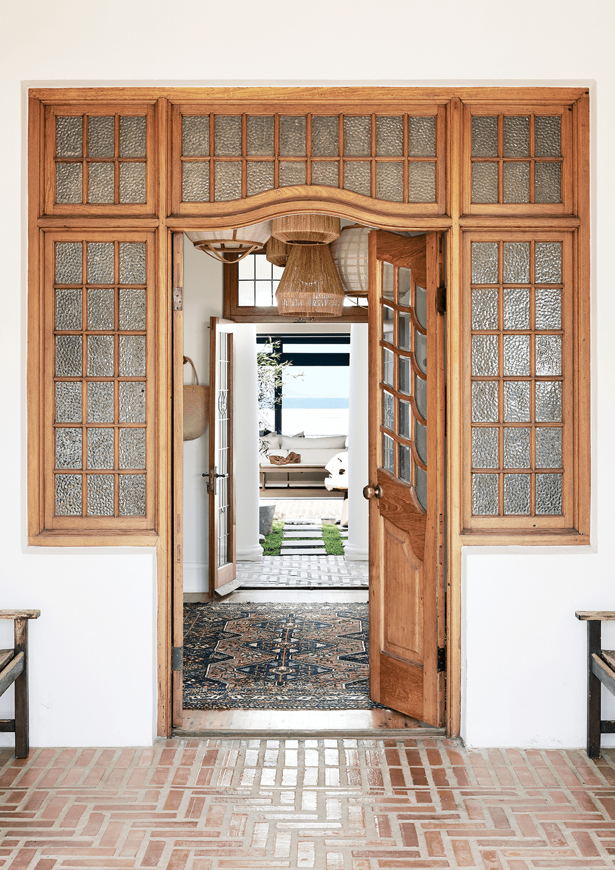 Here comes the alt text