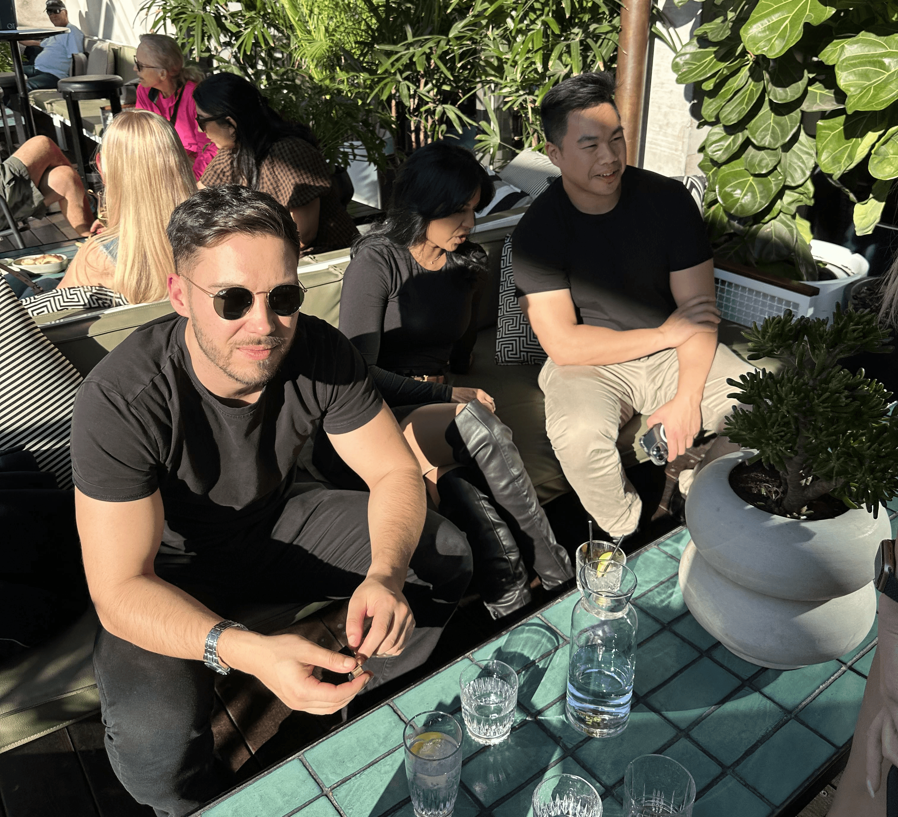 Dating profile photo shoot behind the scenes Melbourne - FixYourIG