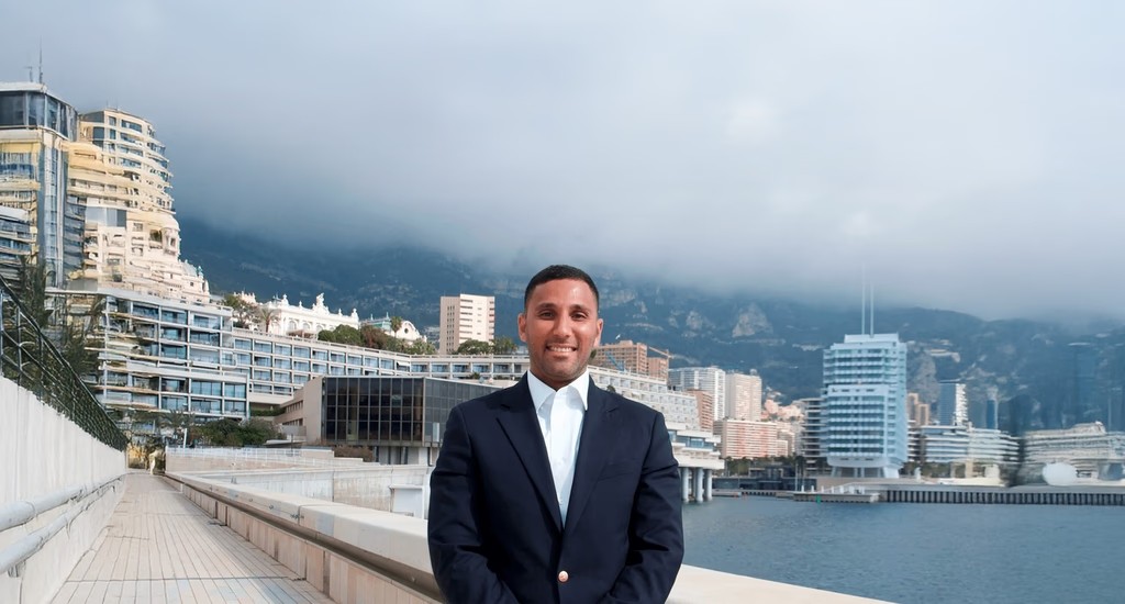 Soufiane Abbassi, Négociateur senior au sein de l'agence MyCrown Estates à Monaco