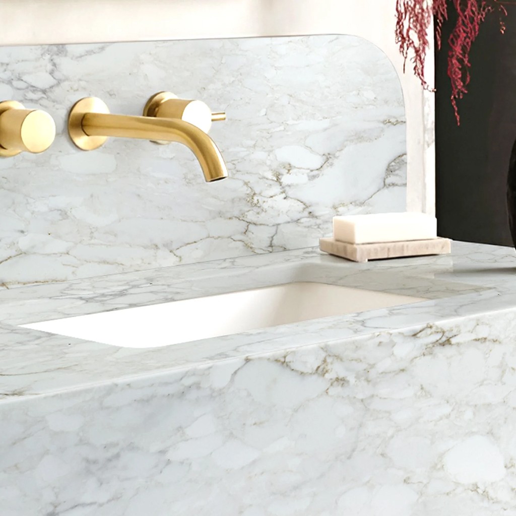 Elaris quartz kitchen countertop
