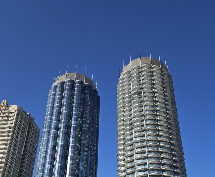 Donna Towers Dubai skyline view showcasing architectural design and real estate investment potential.