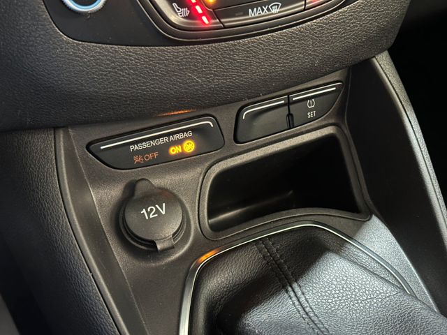 FORD Tourneo Courier 2018 RED Gebrauchtwagen - Galeriebild 16