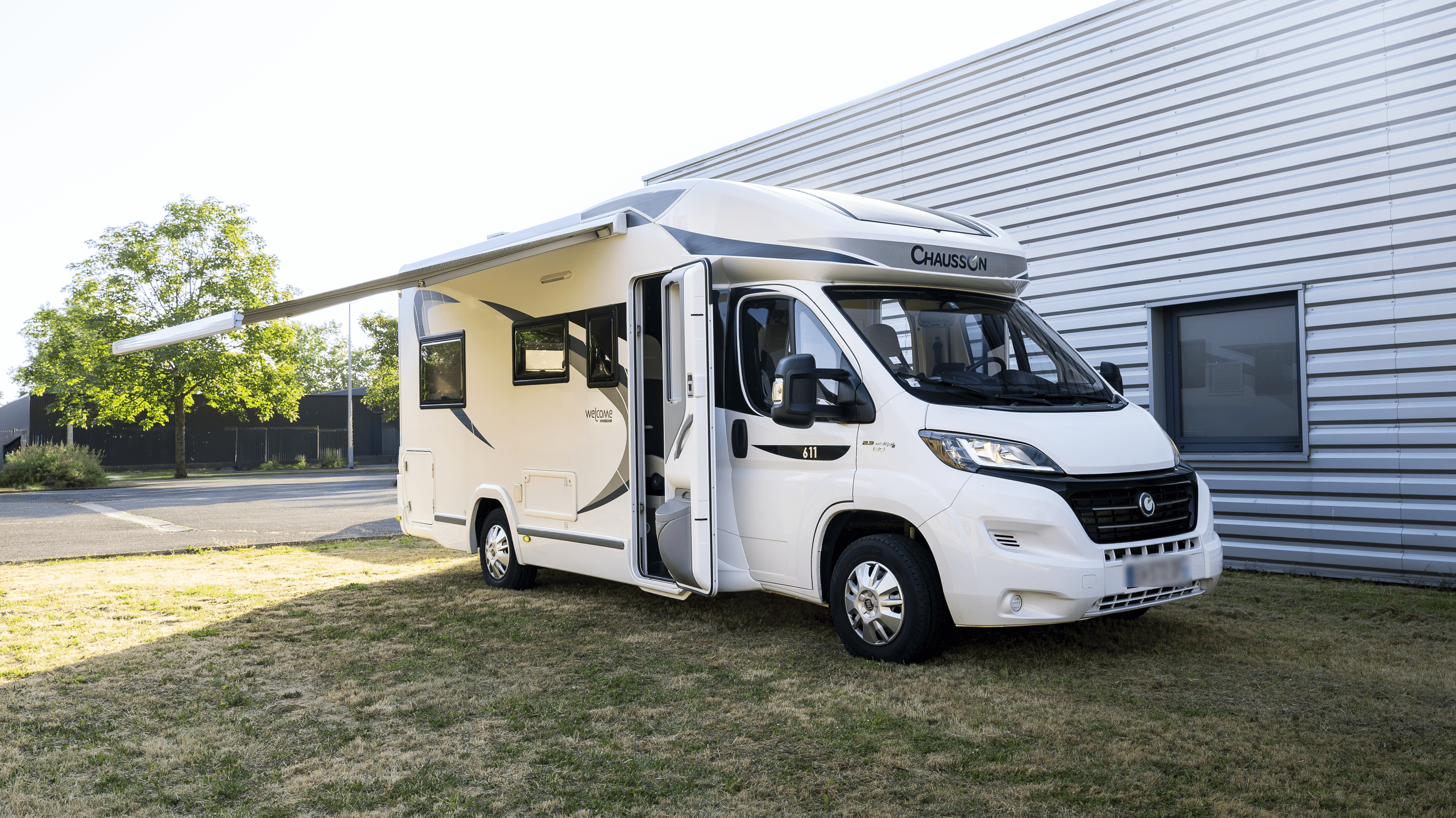 Location de camping-car à Mulhouse en Alsace au bord d’un lac