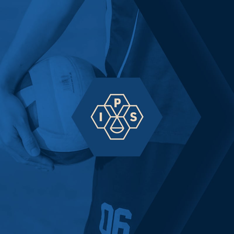 mlody-sportowiec-siatkowka