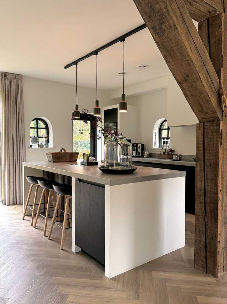 keuken woonboerderij gebinten 