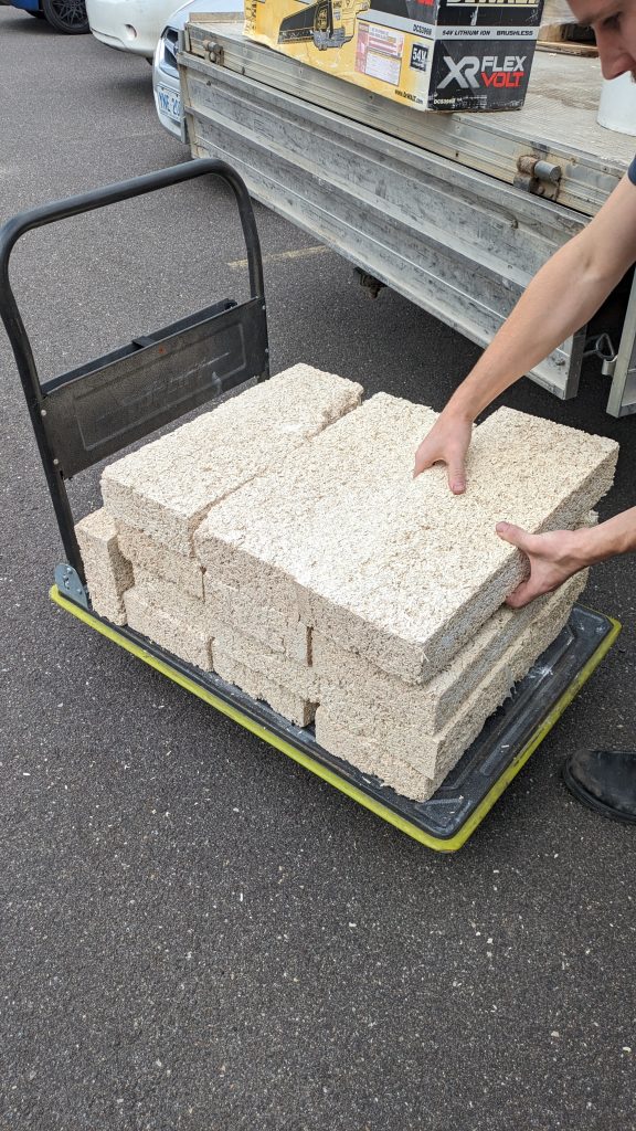 PXL 20240219 220433158