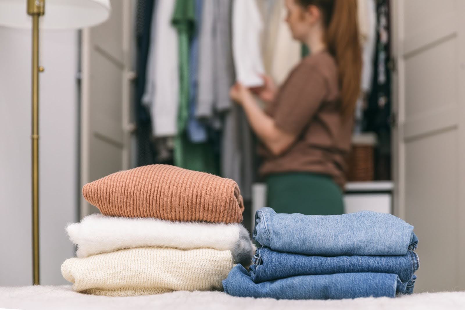 How to Declutter Your Wardrobe