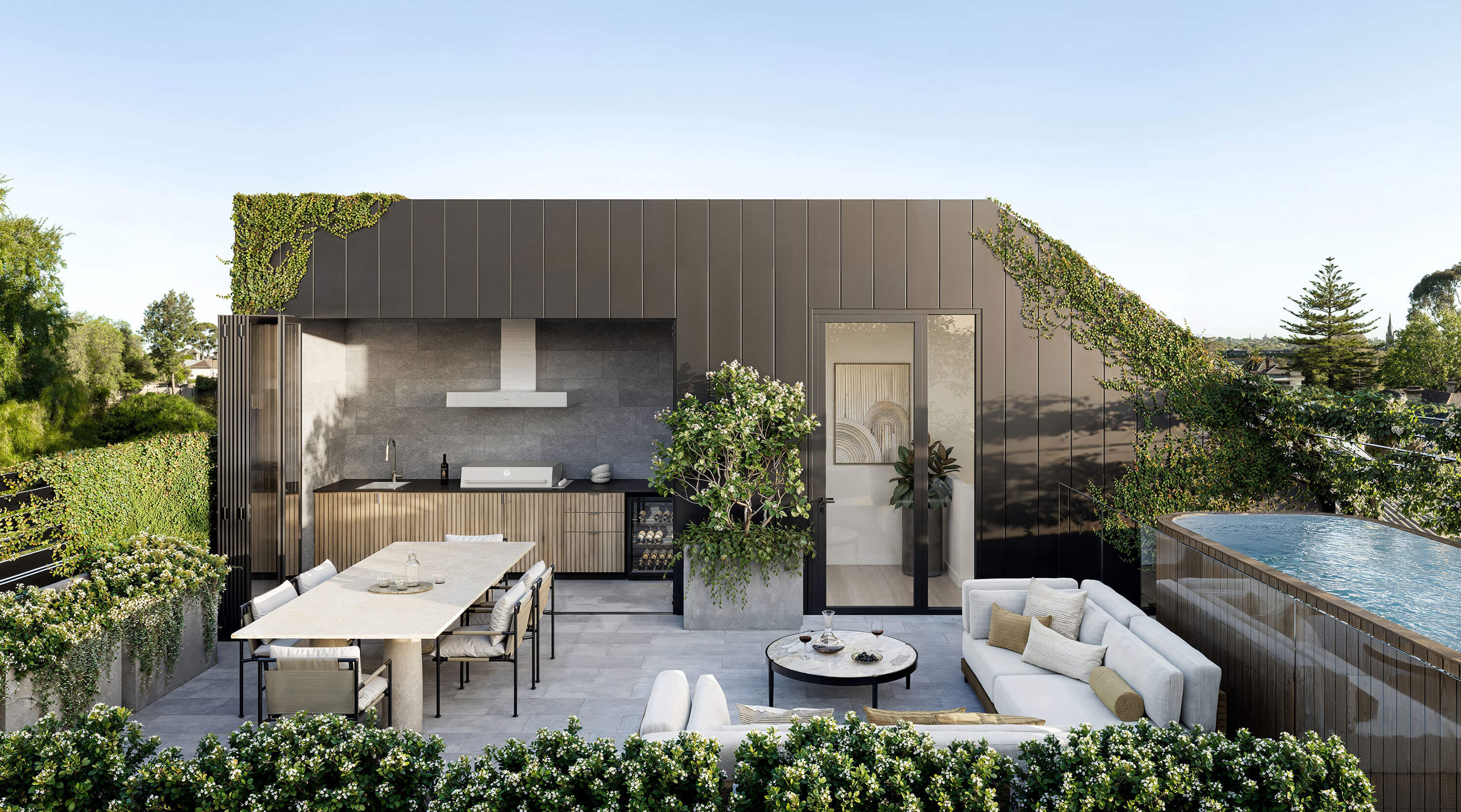 Concetrated triathlete grayscale