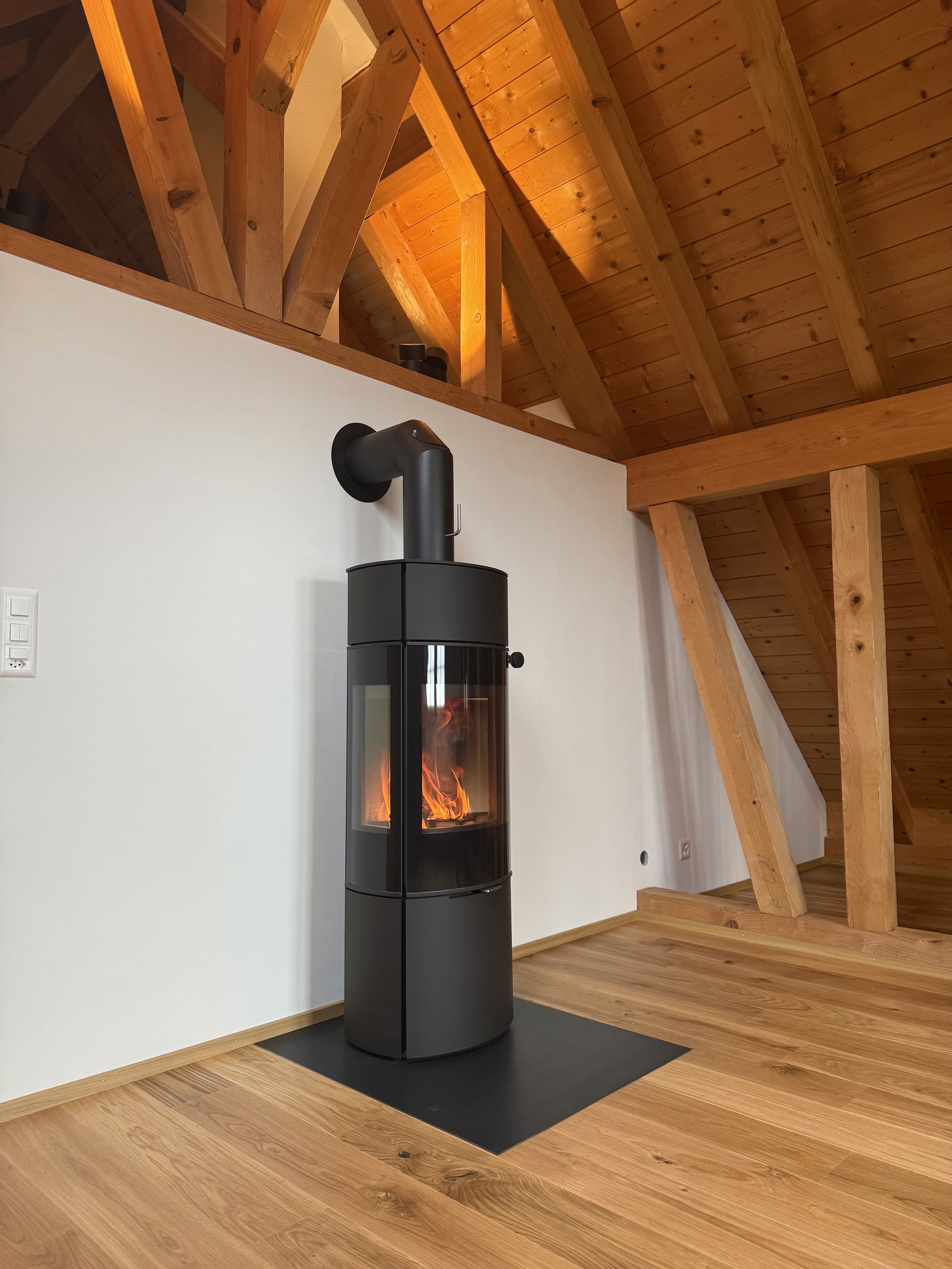 Cheminéeofen in Dachgeschoss