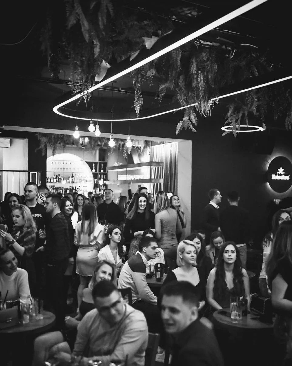 Santo Domingo is a stylish lounge bar and restaurant in central Belgrade, known for its warm interior, garden atmosphere, international cuisine, cocktails, and live music nights