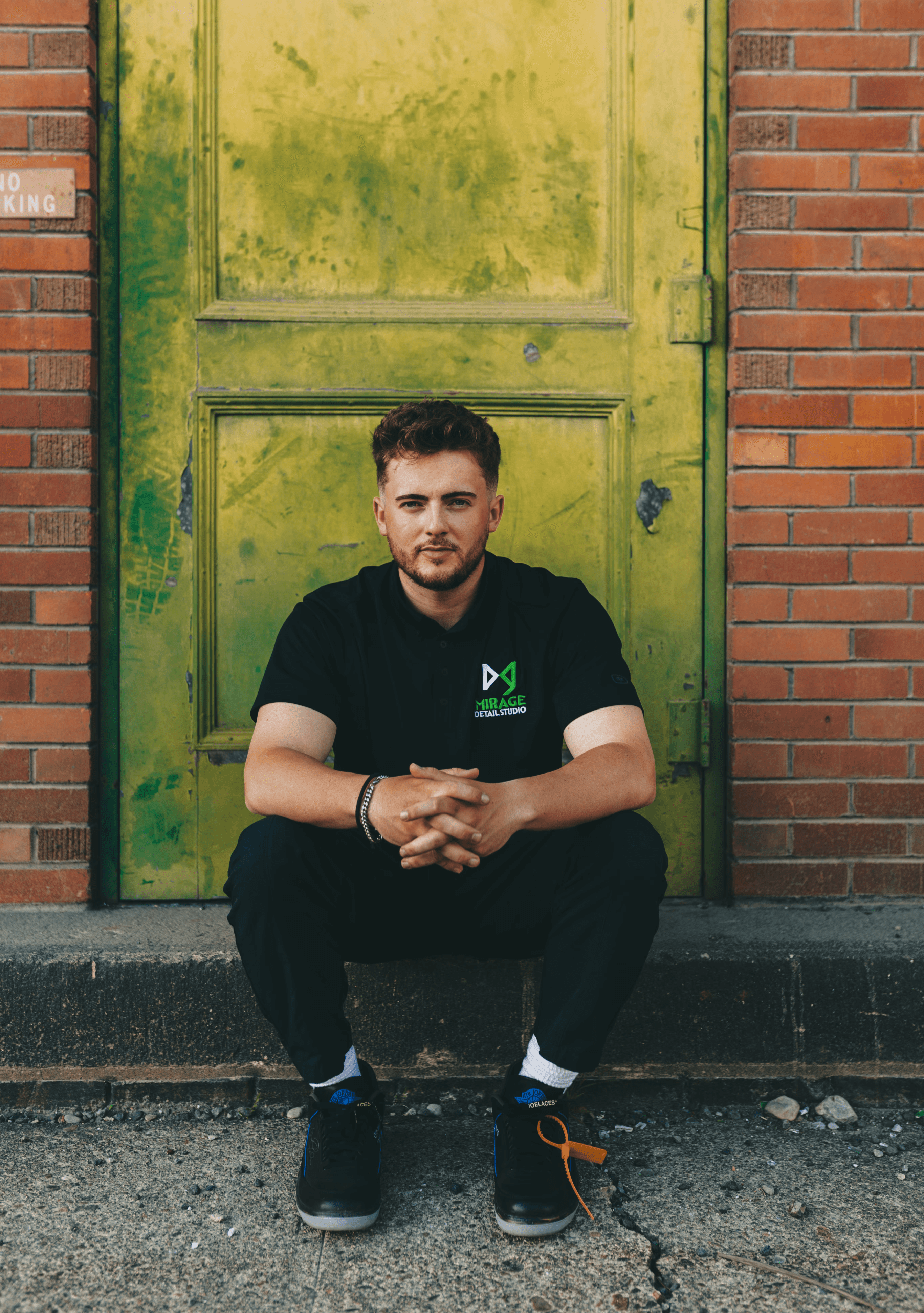 Coach explaining stuff to an athlete