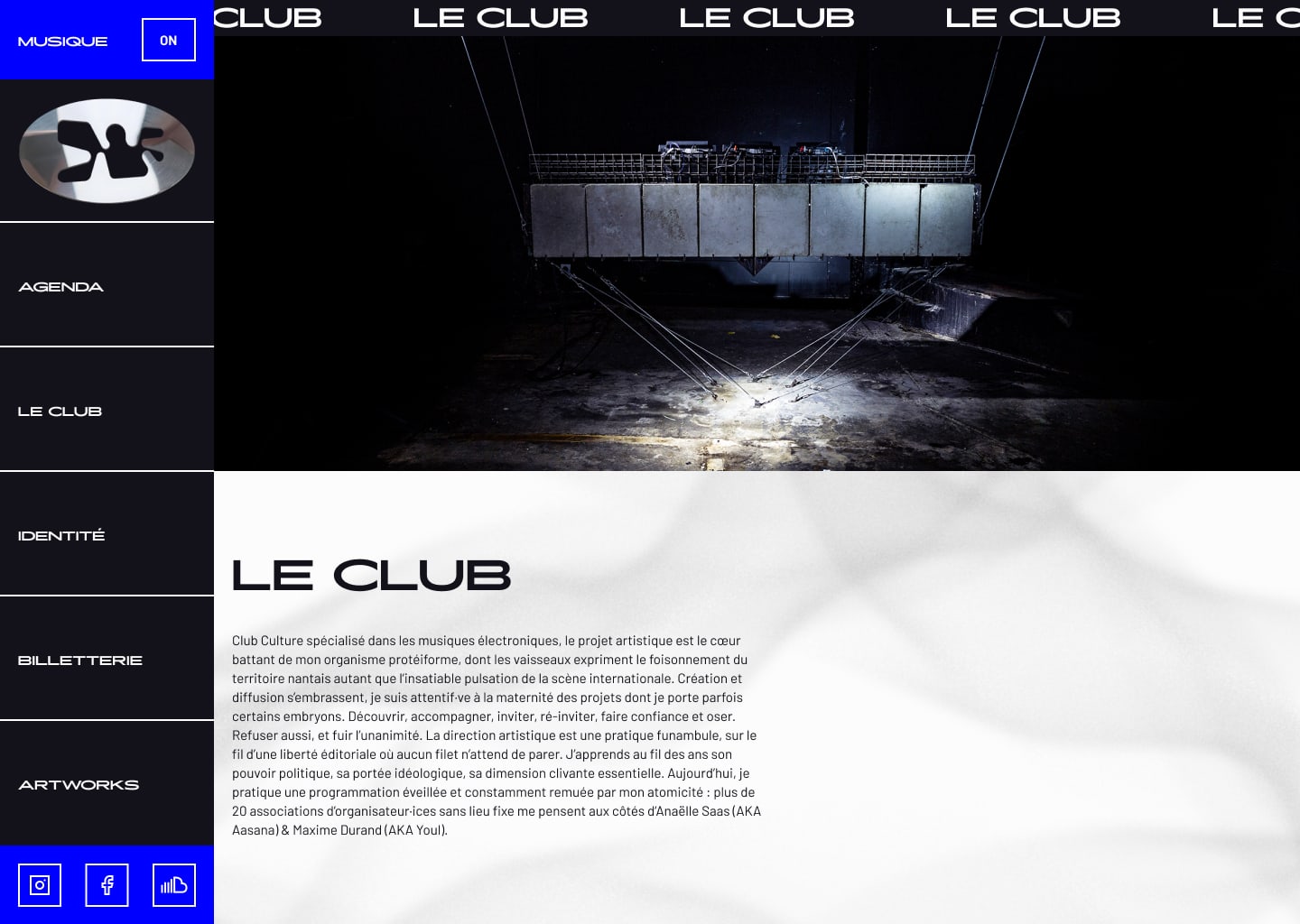 Visuel du site présentant le club, avec une photo de la scène principale.