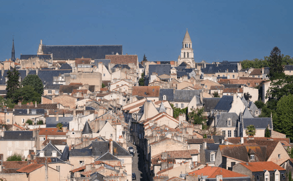 photo de la ville de poitiers