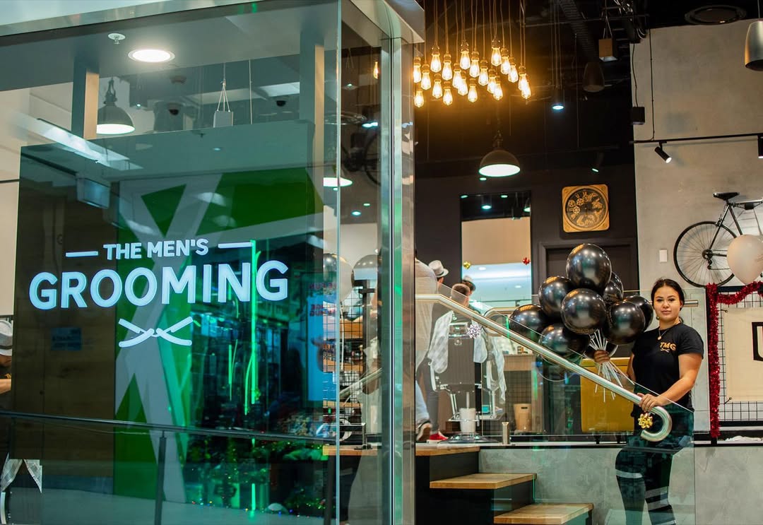 Barber in Macquarie Centre