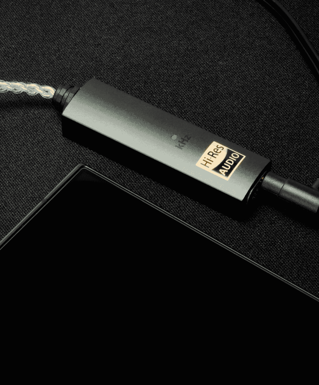 iFi Audio GO LINK MAX - Lifestyle - LE STUDIO HIFI