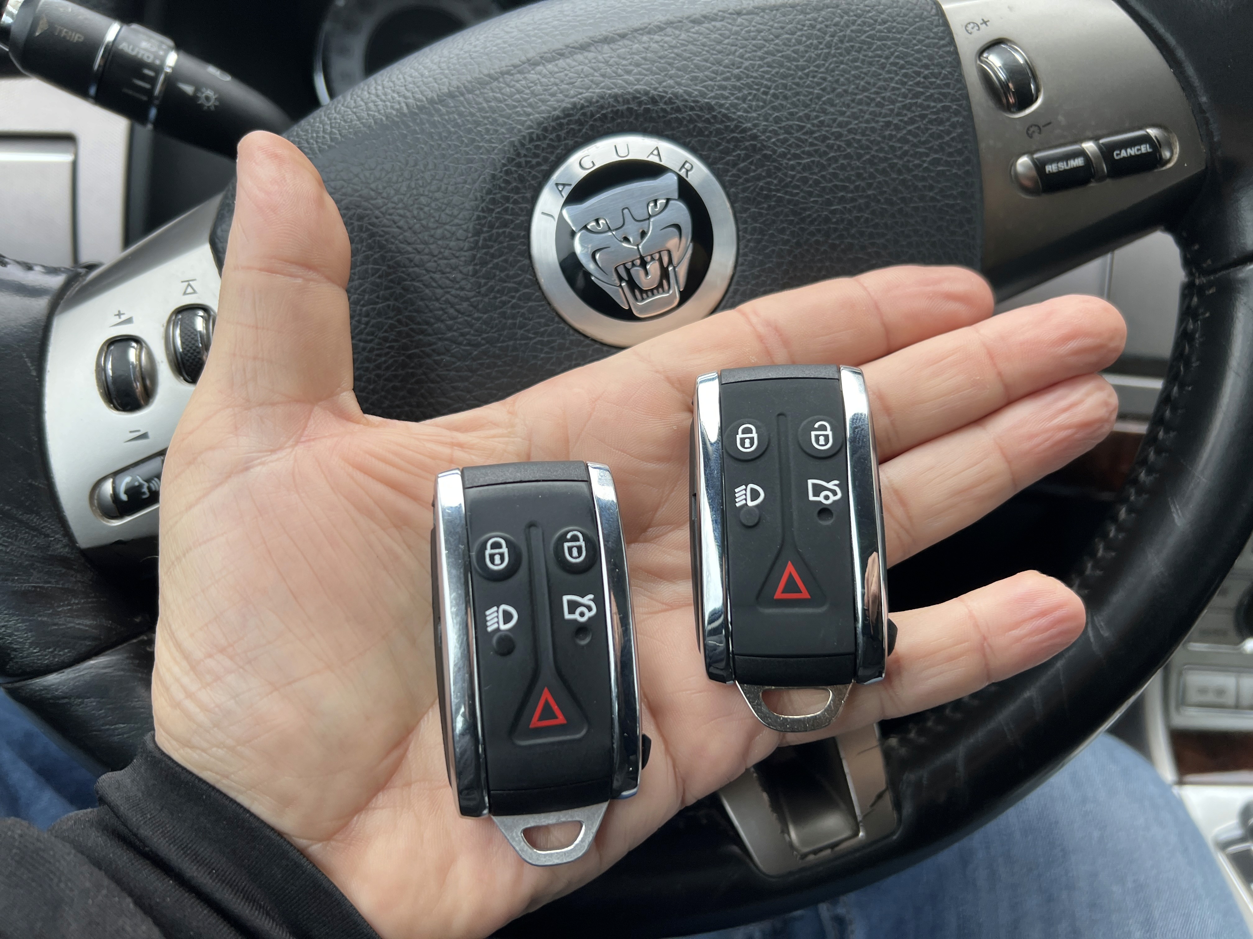 a person swimming in the water with grass