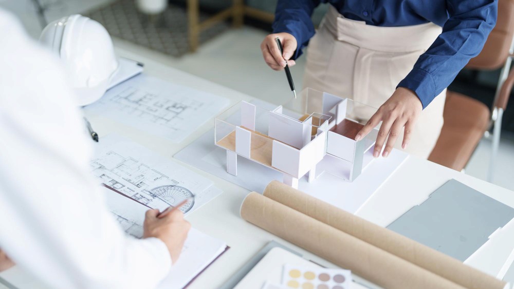 BW Design Centre 團隊與 NGO 客戶商討社區項目設計方案