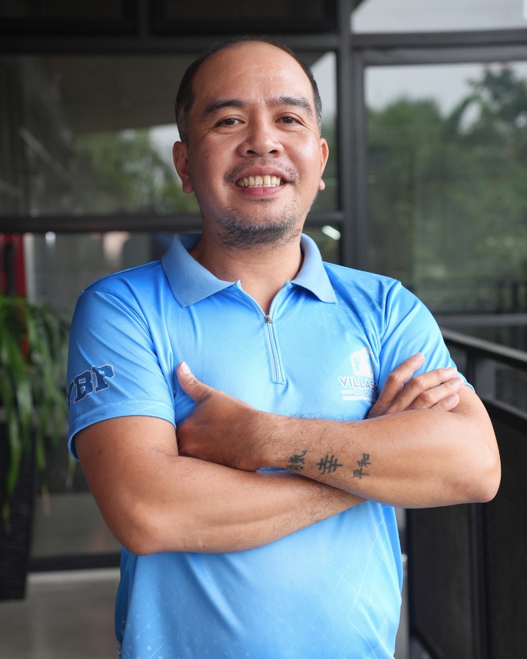 a picture of Benjamen Esmores, a real estate agent of the team