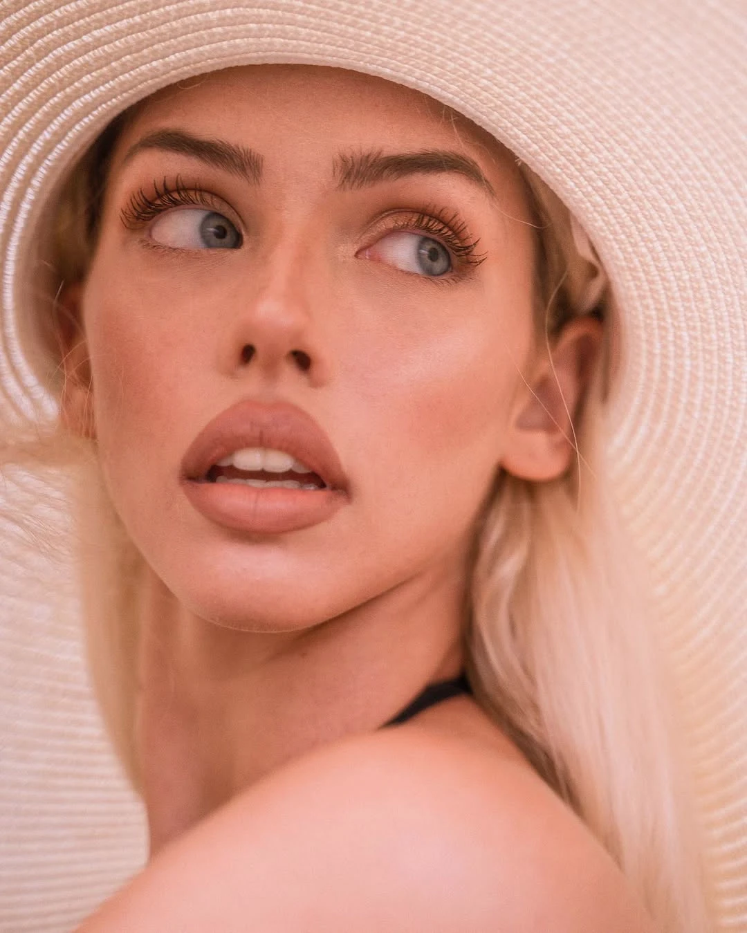 Ritratto editoriale di Diss Gacha scattato da Edoardo Verduchi