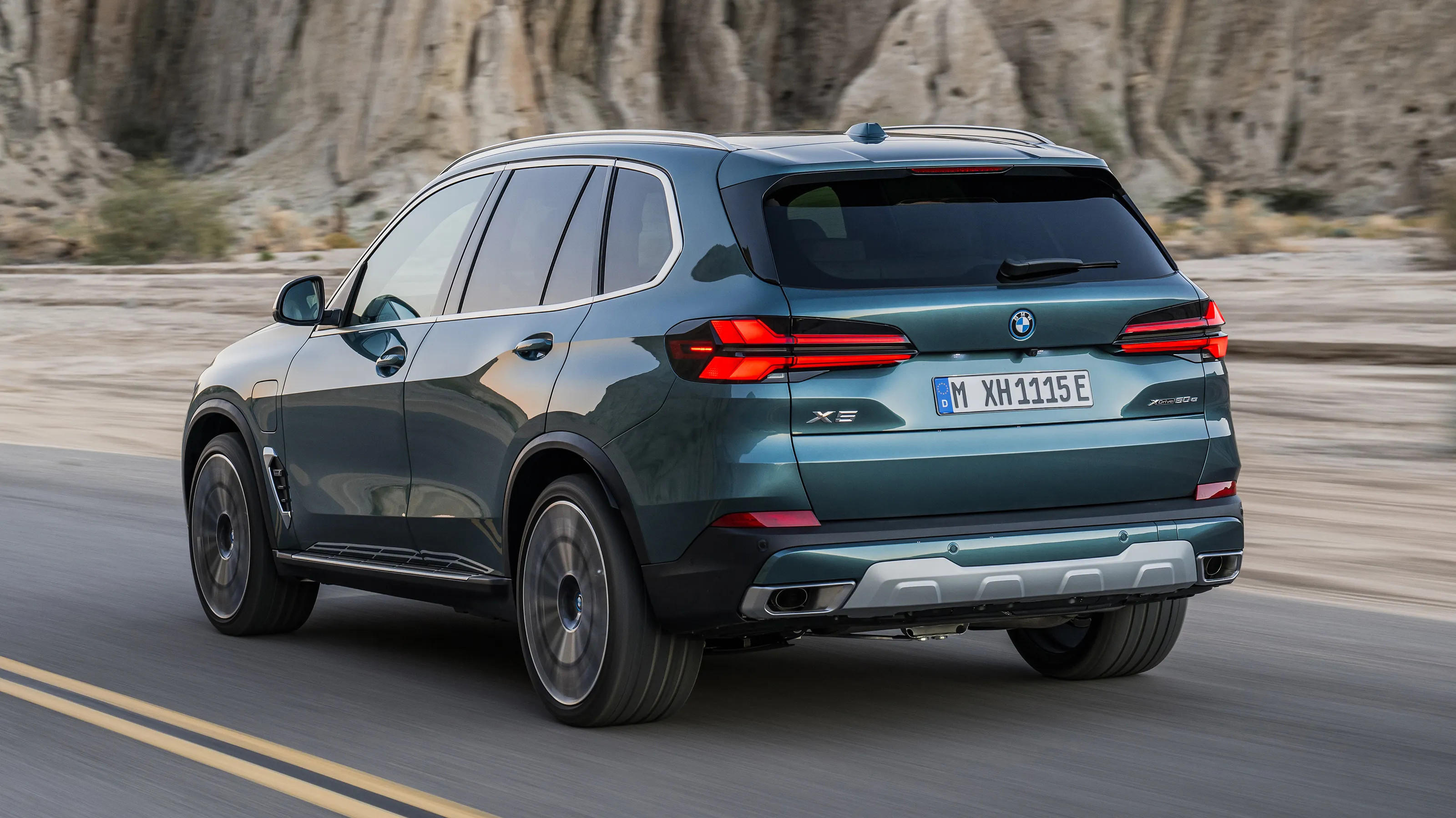 Rear view, blue SUV