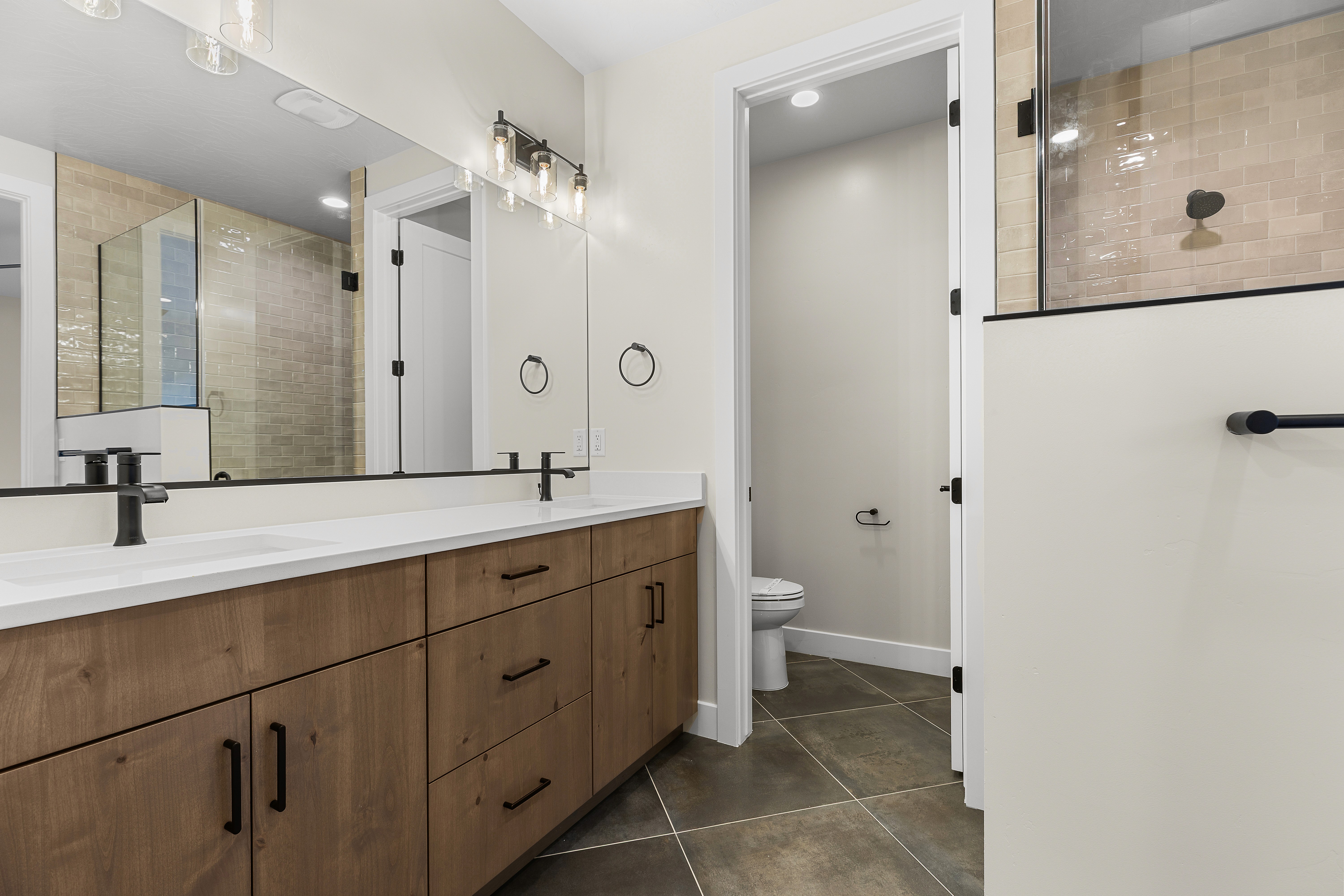 Primary bathroom in a custom home in Hurricane Utah with modern finishes and spacious layout