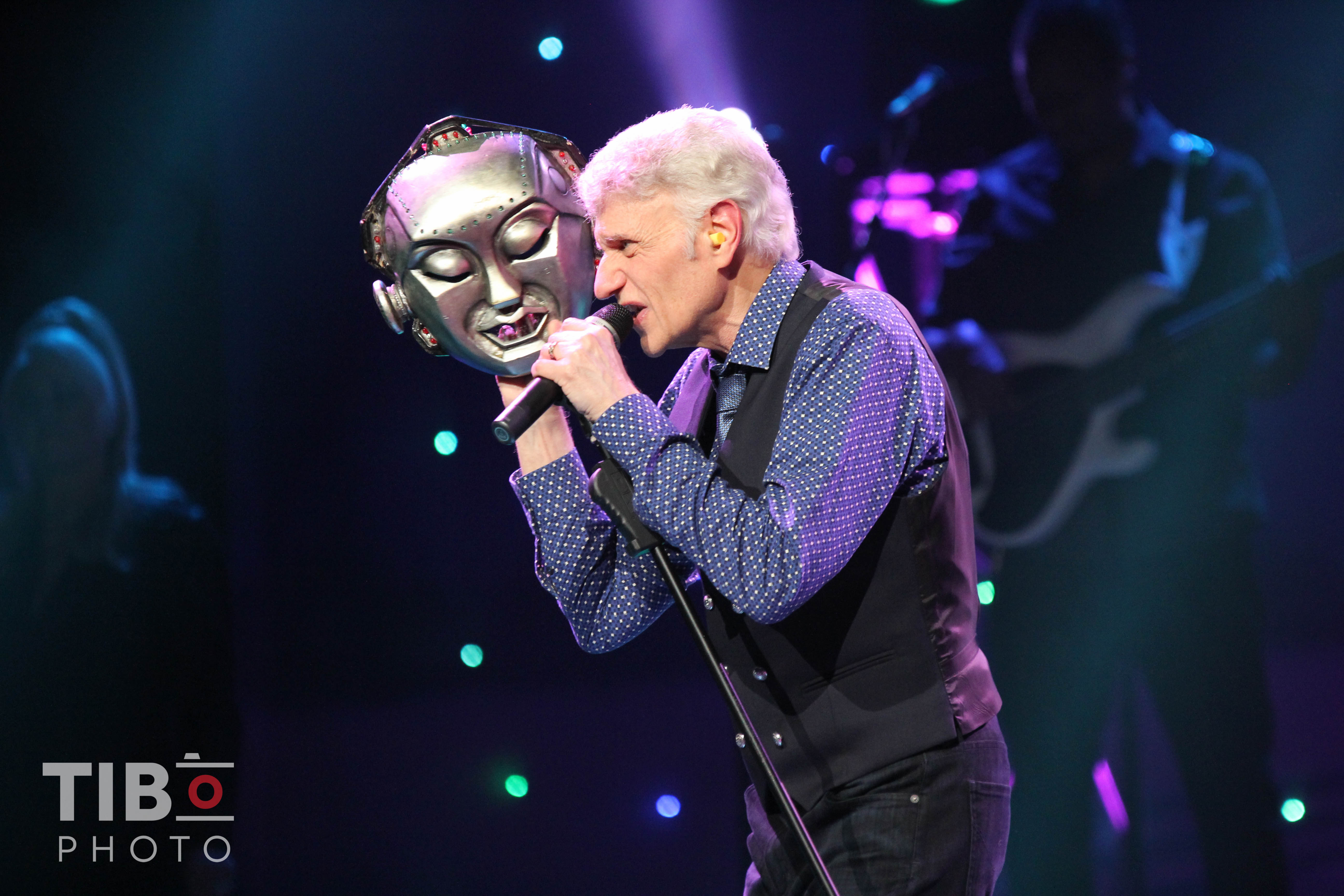 cosmetic spray bottle