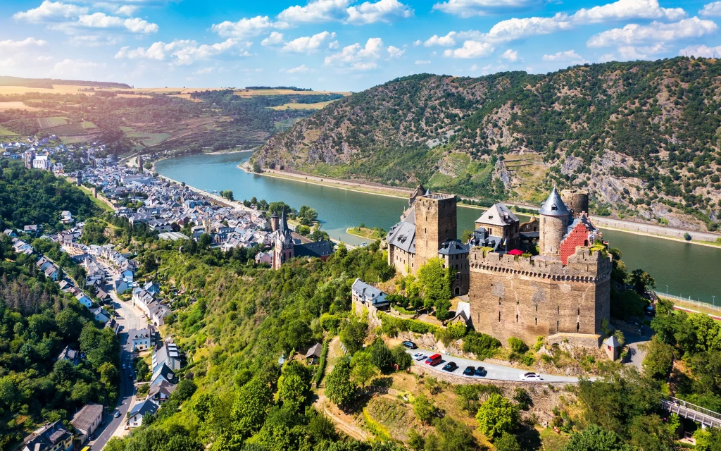 Slottet Schönburg i Oberwesel, Tyskland | Expa Travel