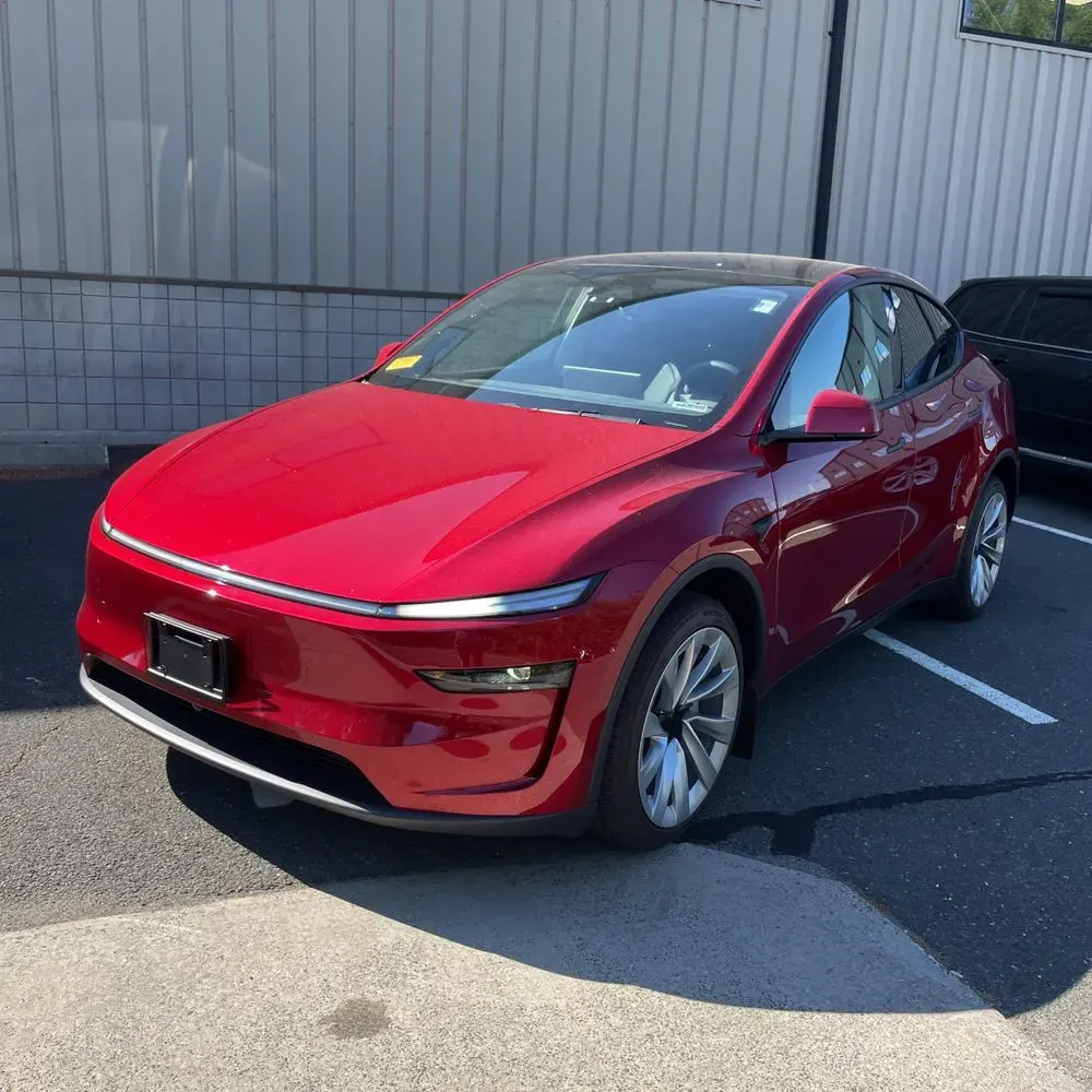 Vehicle preview photo