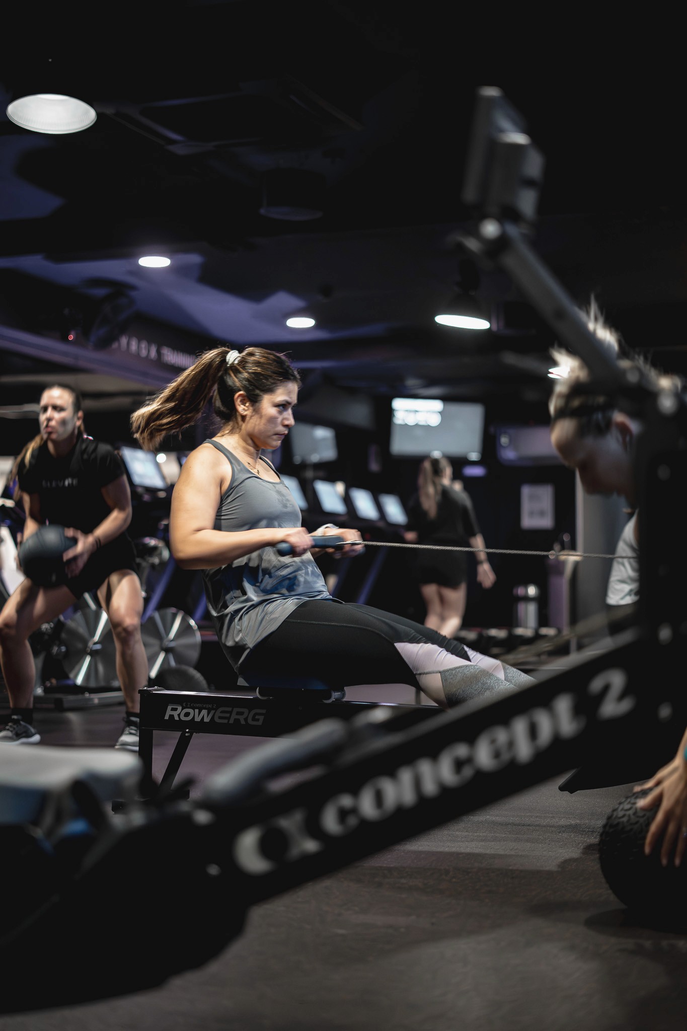 Concetrated triathlete grayscale