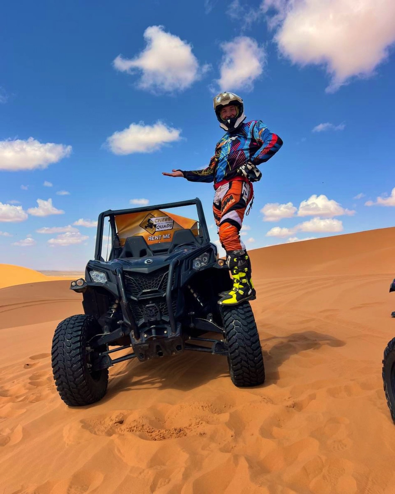 Утро в палатке с видом на горы