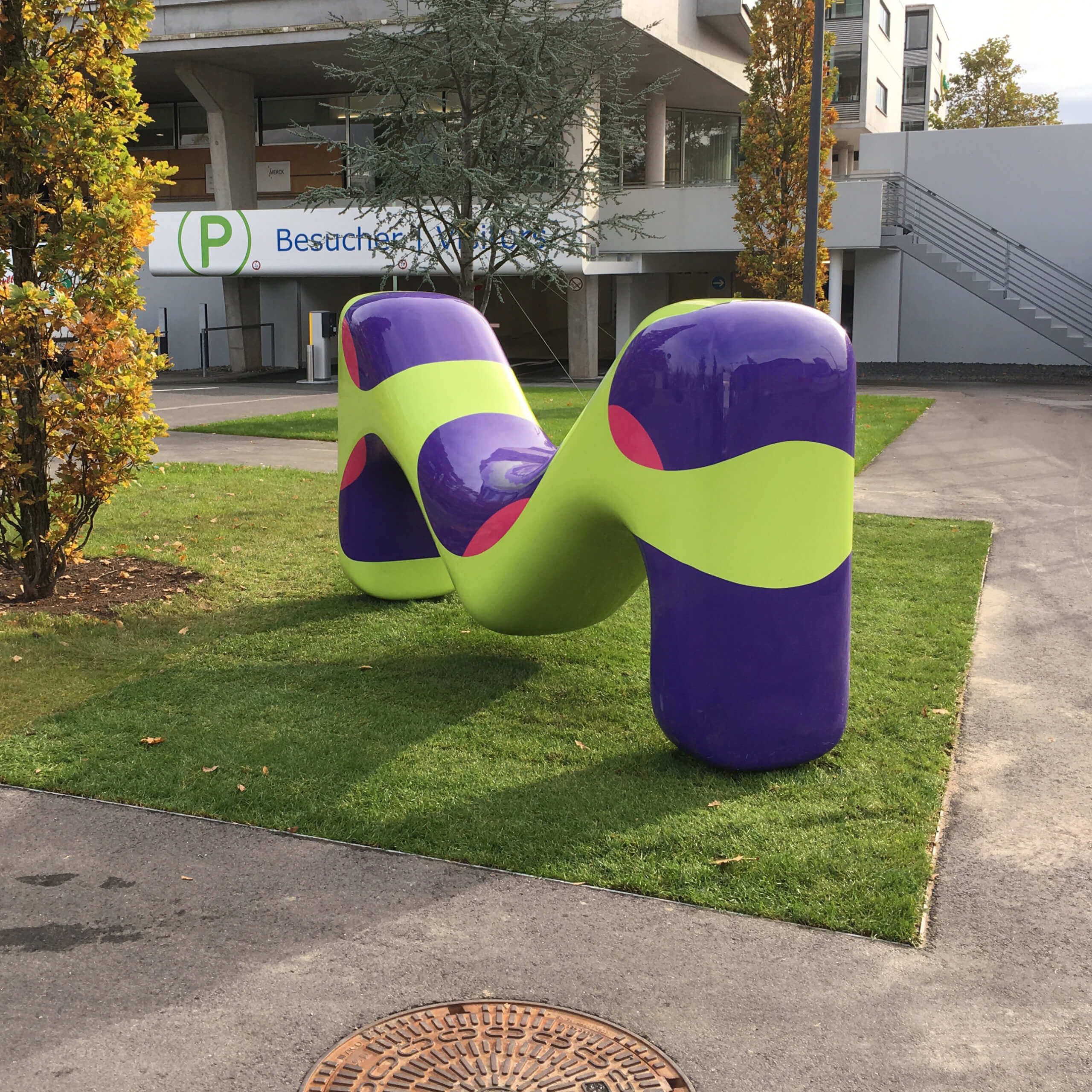 exterior 3D signage element of Merck