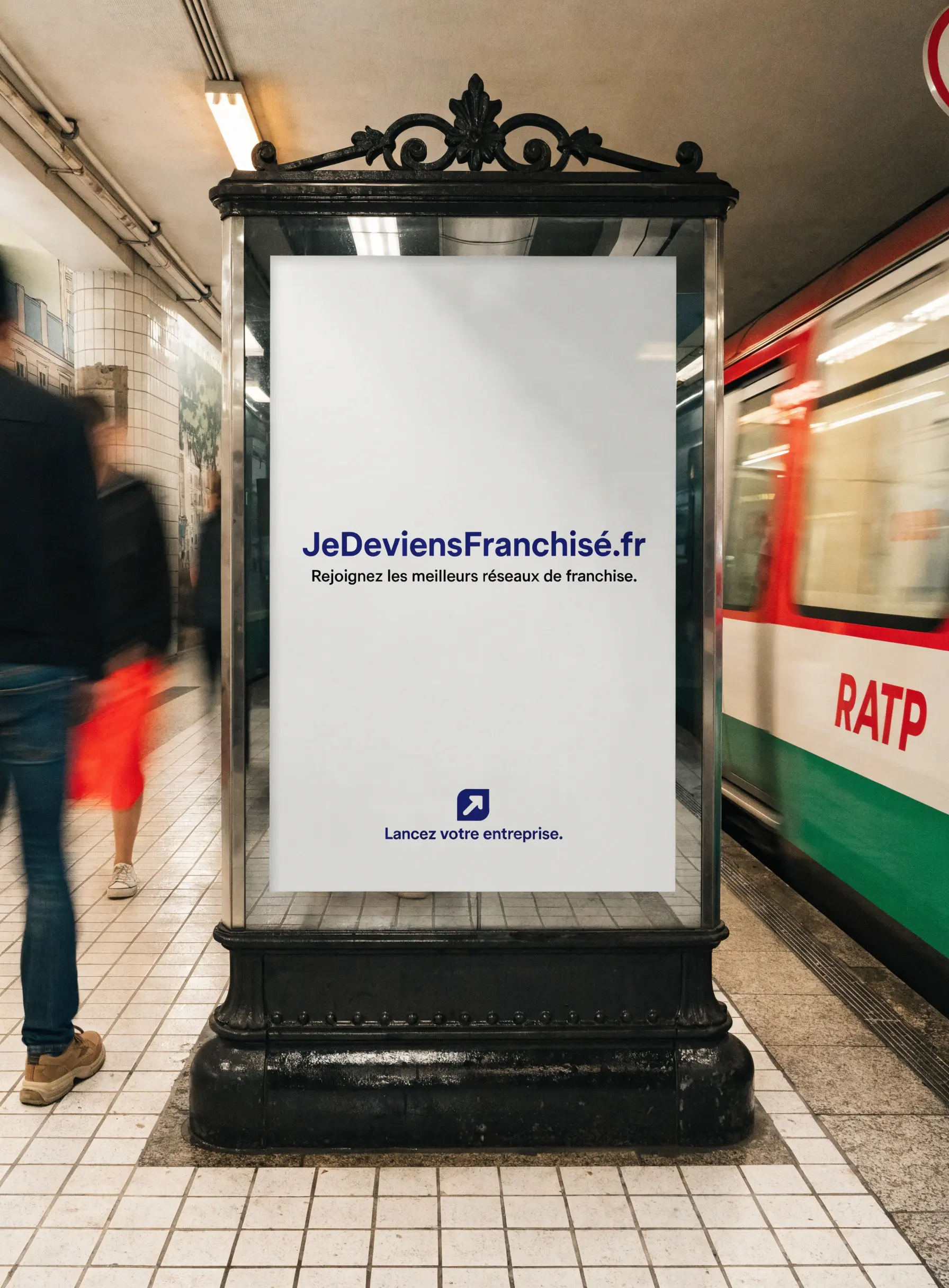 Publicité de "JeDeviensFranchisé.fr" dans le métro à Paris