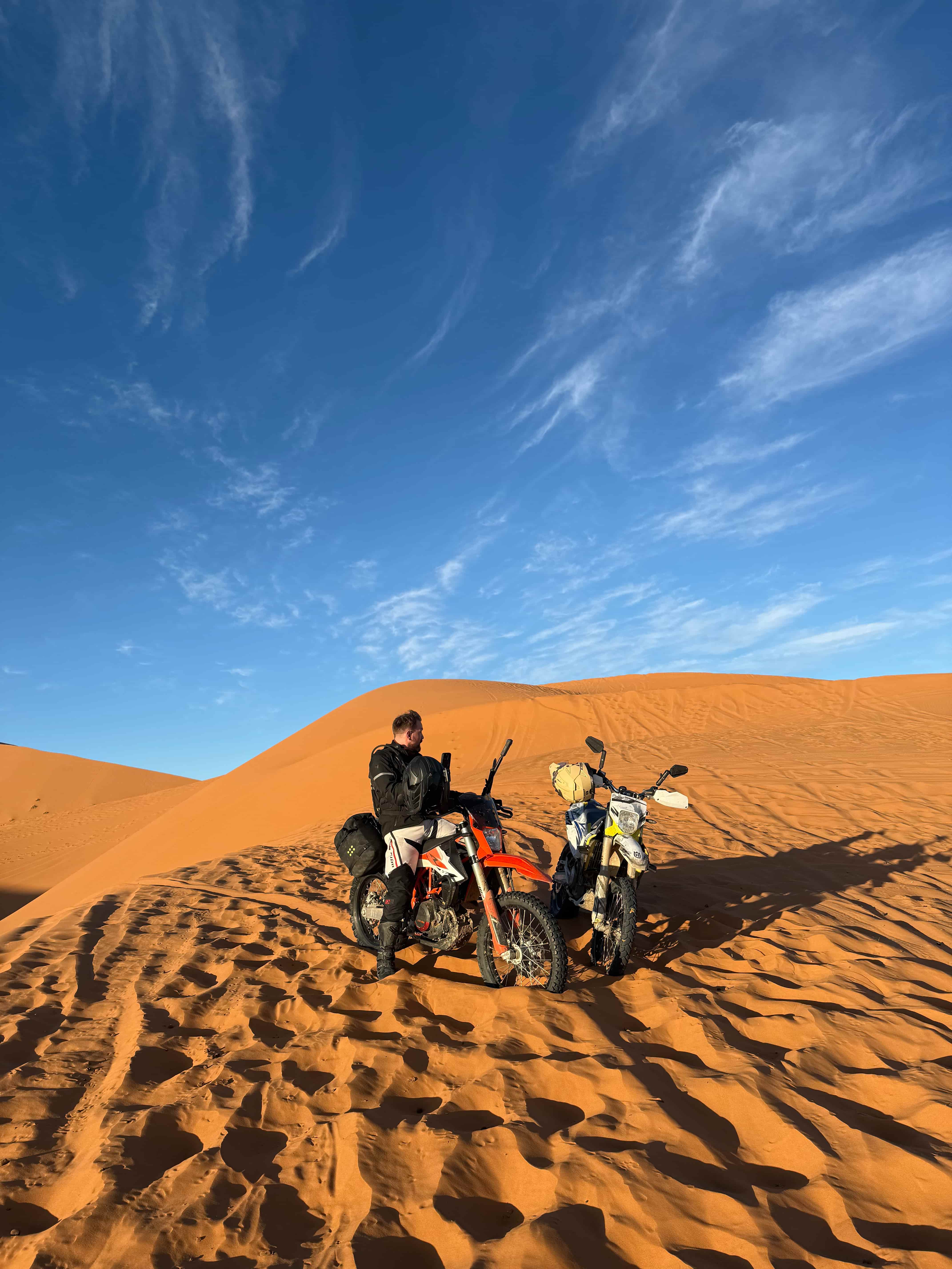 Эндуро мототур в Марокко — Lepei.tours. Катание по бездорожью, горы, песок и свобода приключений.